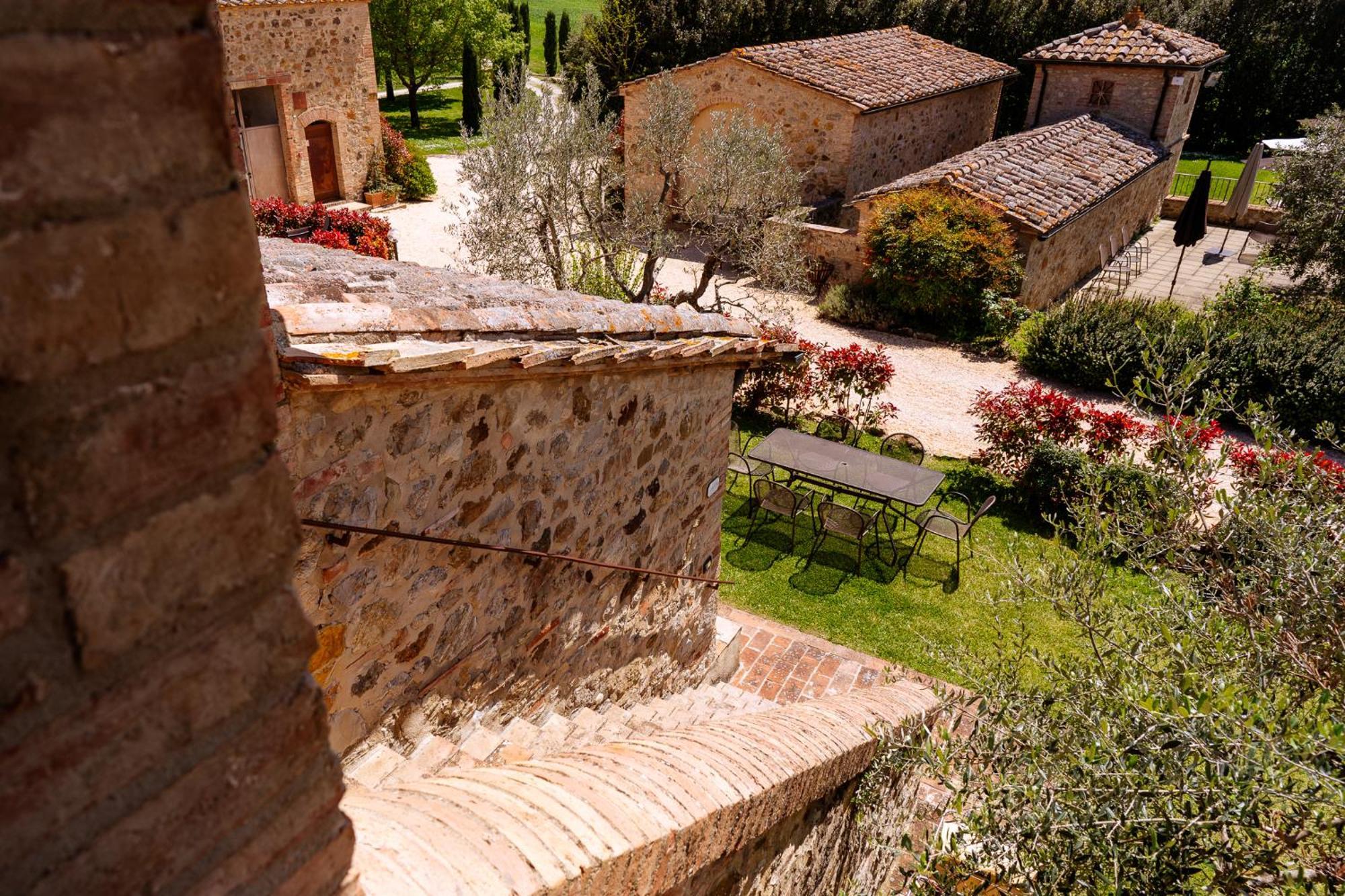Villa Le Beringhe - Wine Pool & Relax Colle di Val d'Elsa Exterior foto